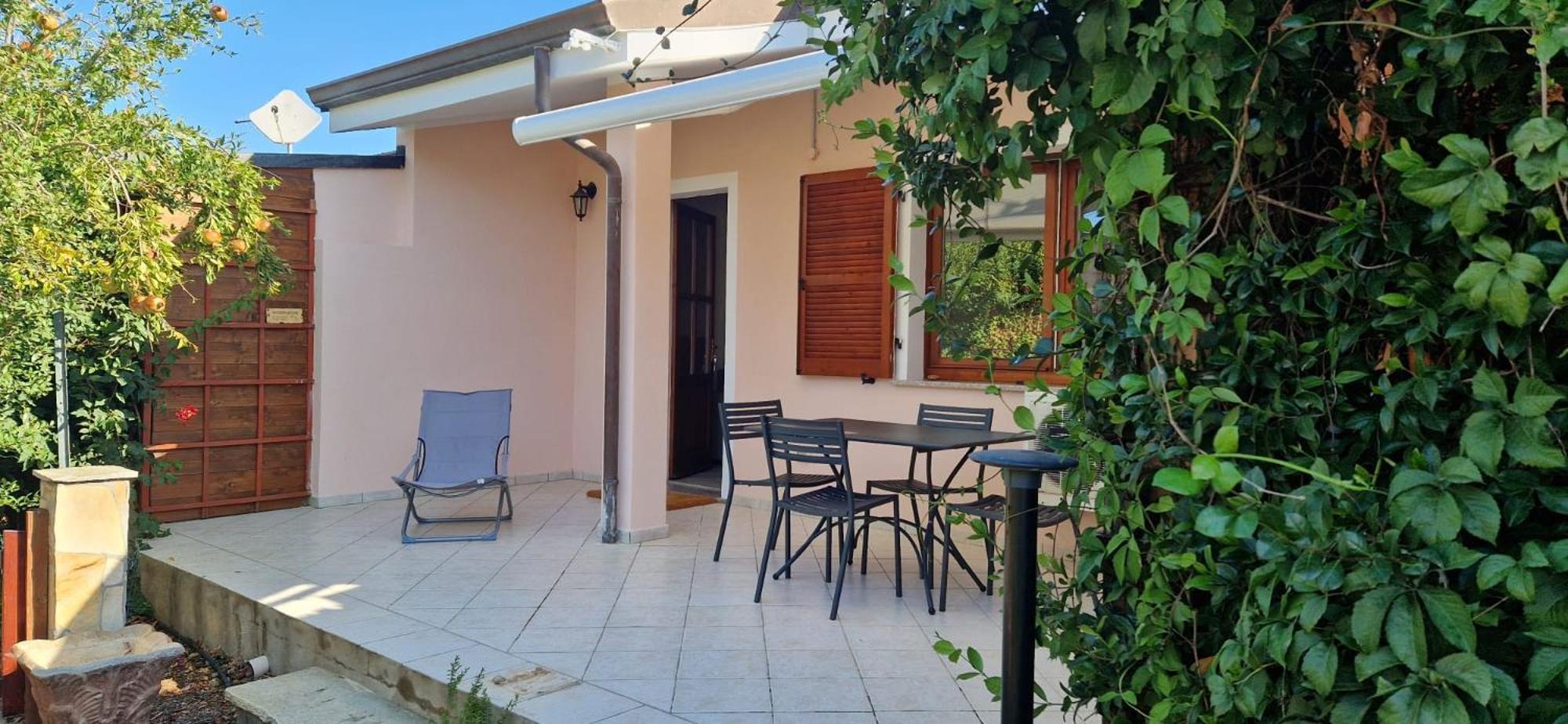 Casa Vacanza Mamaioa Сант'Анна-Аррези Экстерьер фото